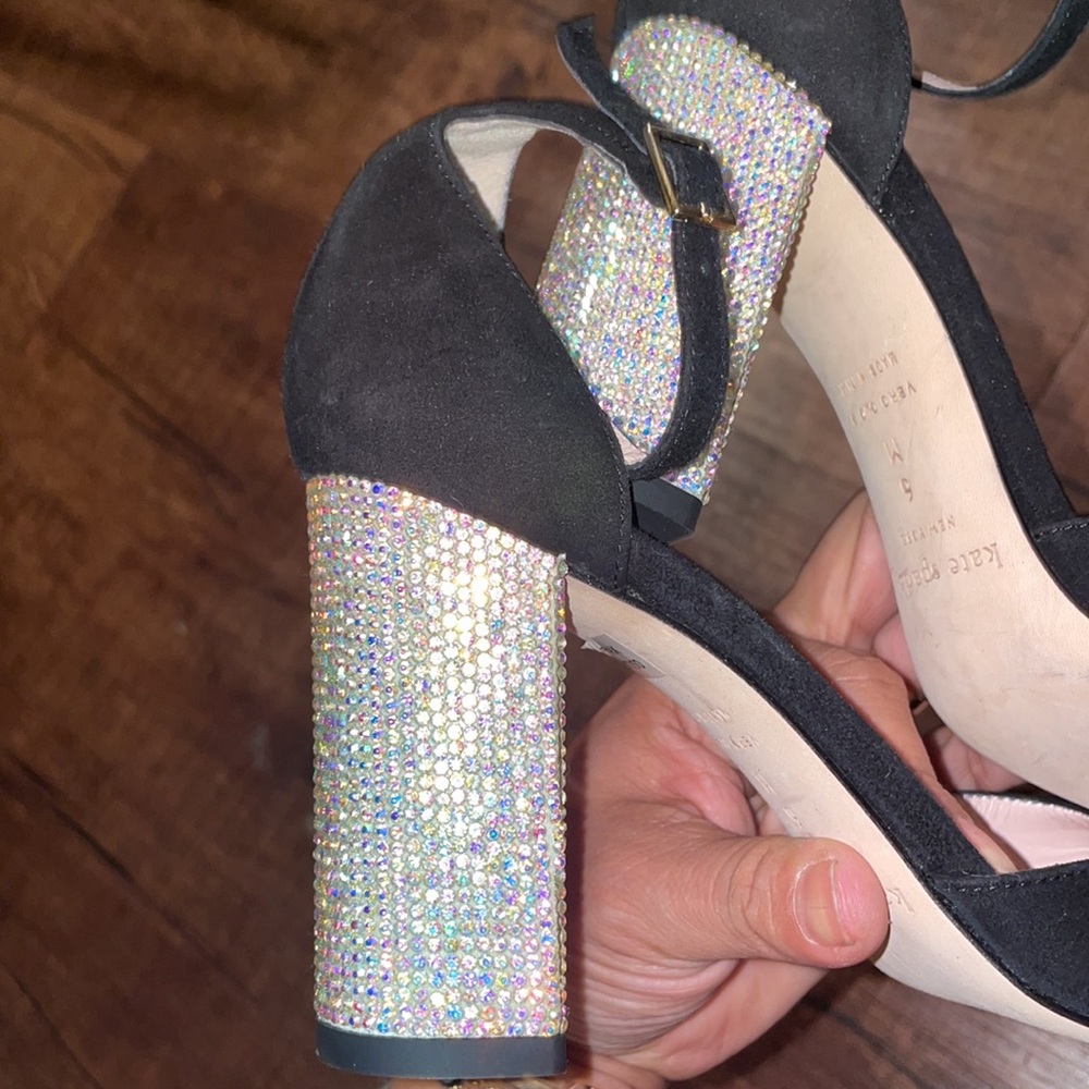 Shoes - Picture 6 of 7